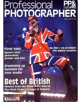 2000-04-01 – Eurythmics – Professional Photographer from The UK ID: 1258